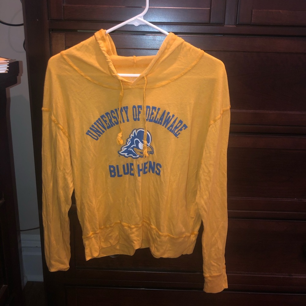 University of Delaware. College Sweatshirt